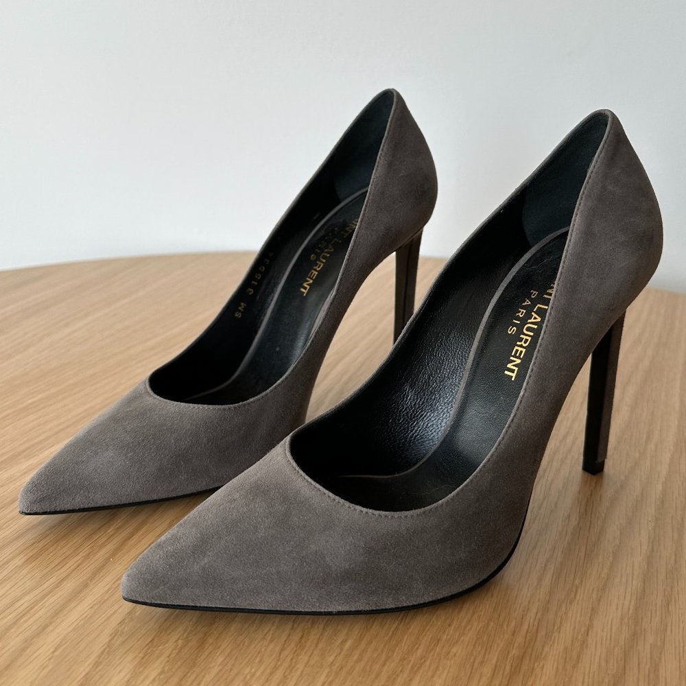 Saint Laurent YSL Anja grey suede pumps size 37 / US 7 - NEW and NEVER WORN